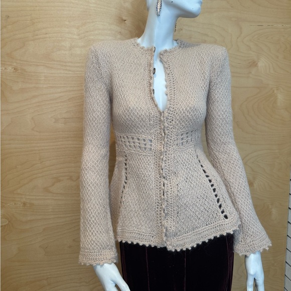 Beautiful crochet sweater - Picture 6 of 9